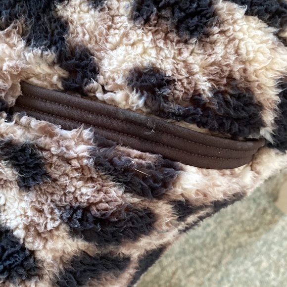 Ladies Sherpa - Picture 12 of 13